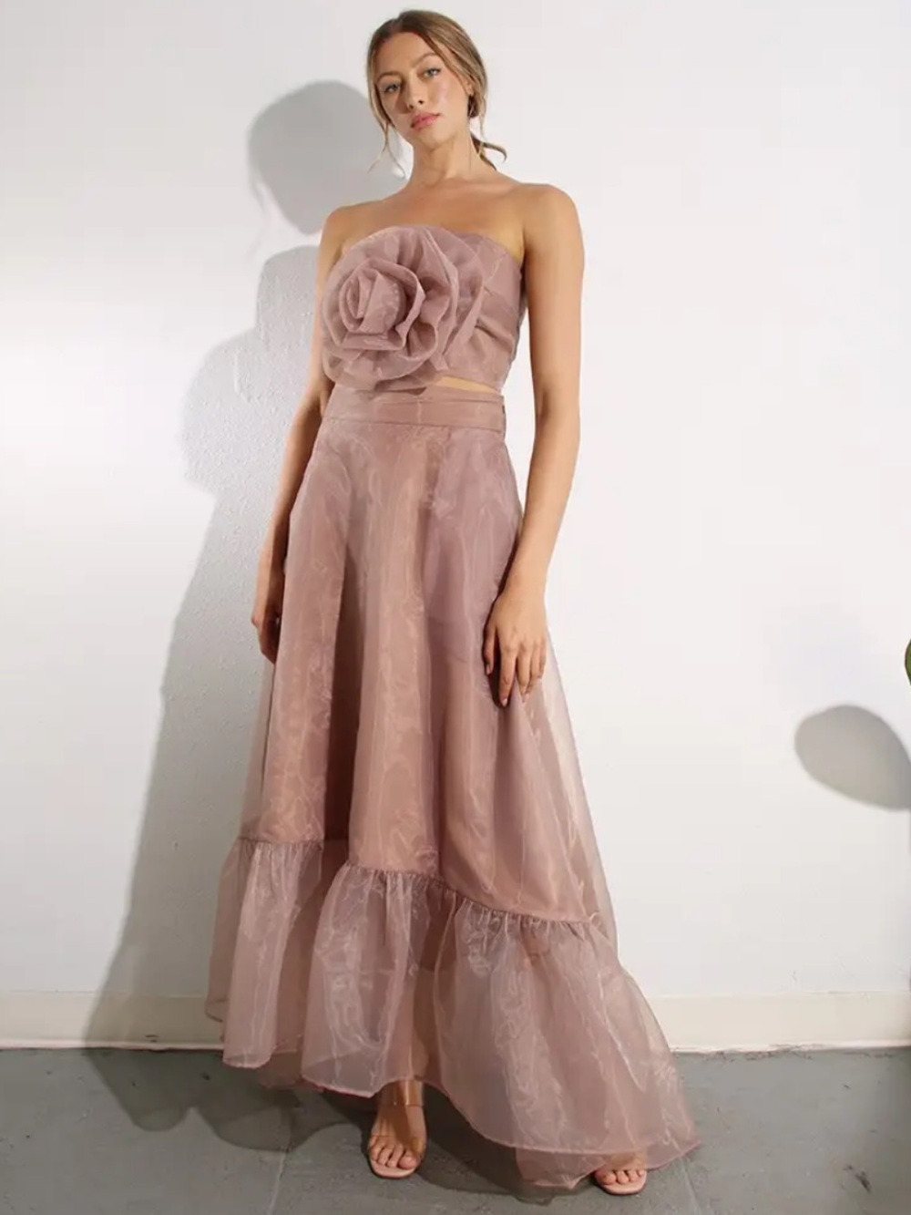 NWT Strapless Mauve Organza Strapleaa 2 Piece Set with Floral Bodice Large